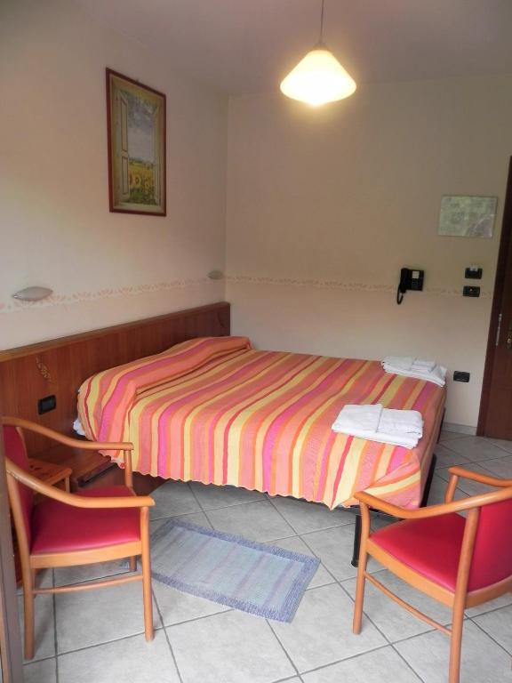 Hotel Ristorante Belsito Borgo San Dalmazzo Room photo