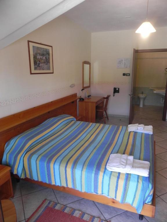 Hotel Ristorante Belsito Borgo San Dalmazzo Room photo