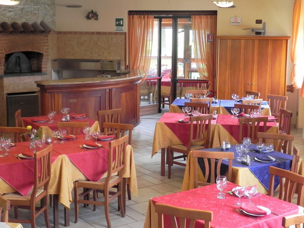 Hotel Ristorante Belsito Borgo San Dalmazzo Exterior photo